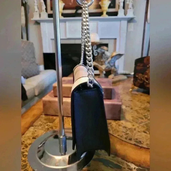 Kate Spade tricolored crossbody with silver hardware - Picture 3 of 11